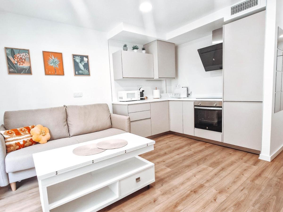 Tiendas 8 Apartment Almeria