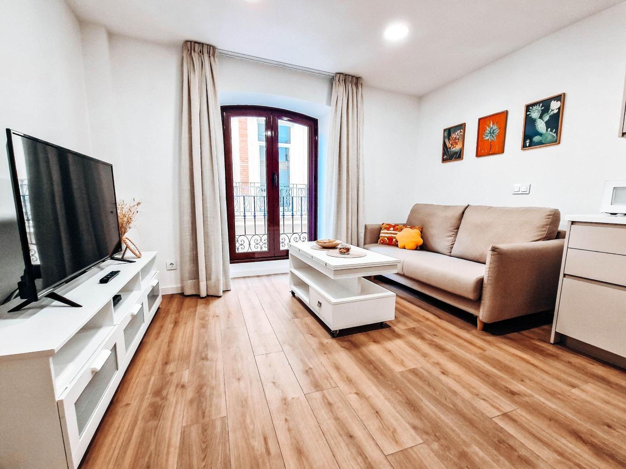 Apartment Tiendas 8 *